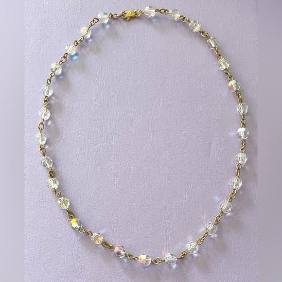 vintage stunning necklace/choker is made up entirely of sparkling crystals - Picture 3 of 4